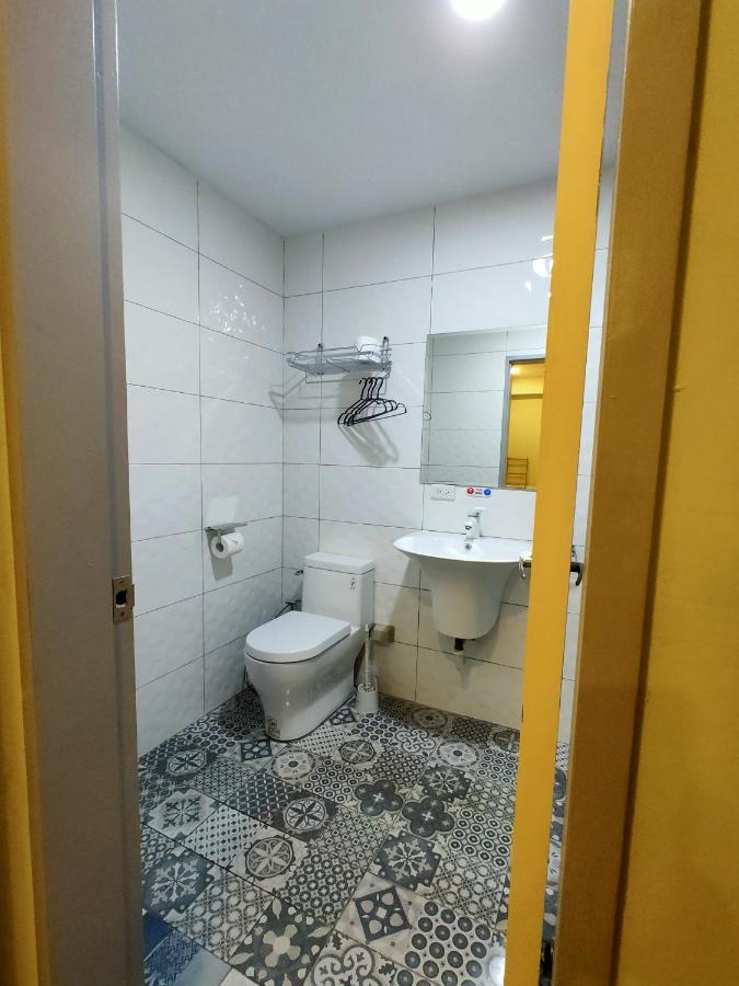 M House Apartment Kota Hualien Bagian luar foto